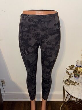 lululemon athletica Black & Dark Gray Patterned High-Rise Leggings